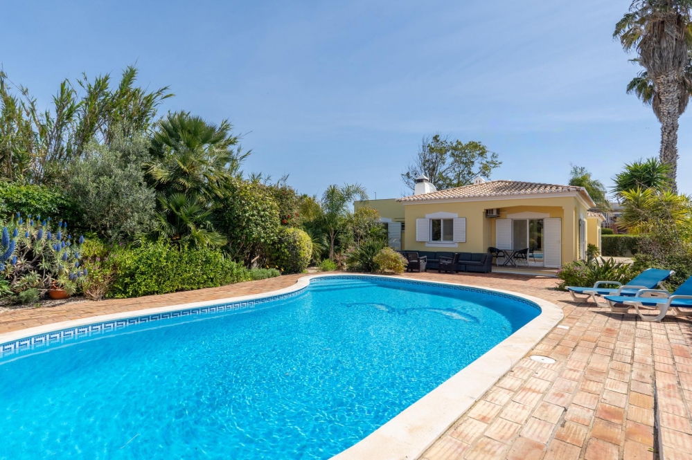 Villa Caldeira
